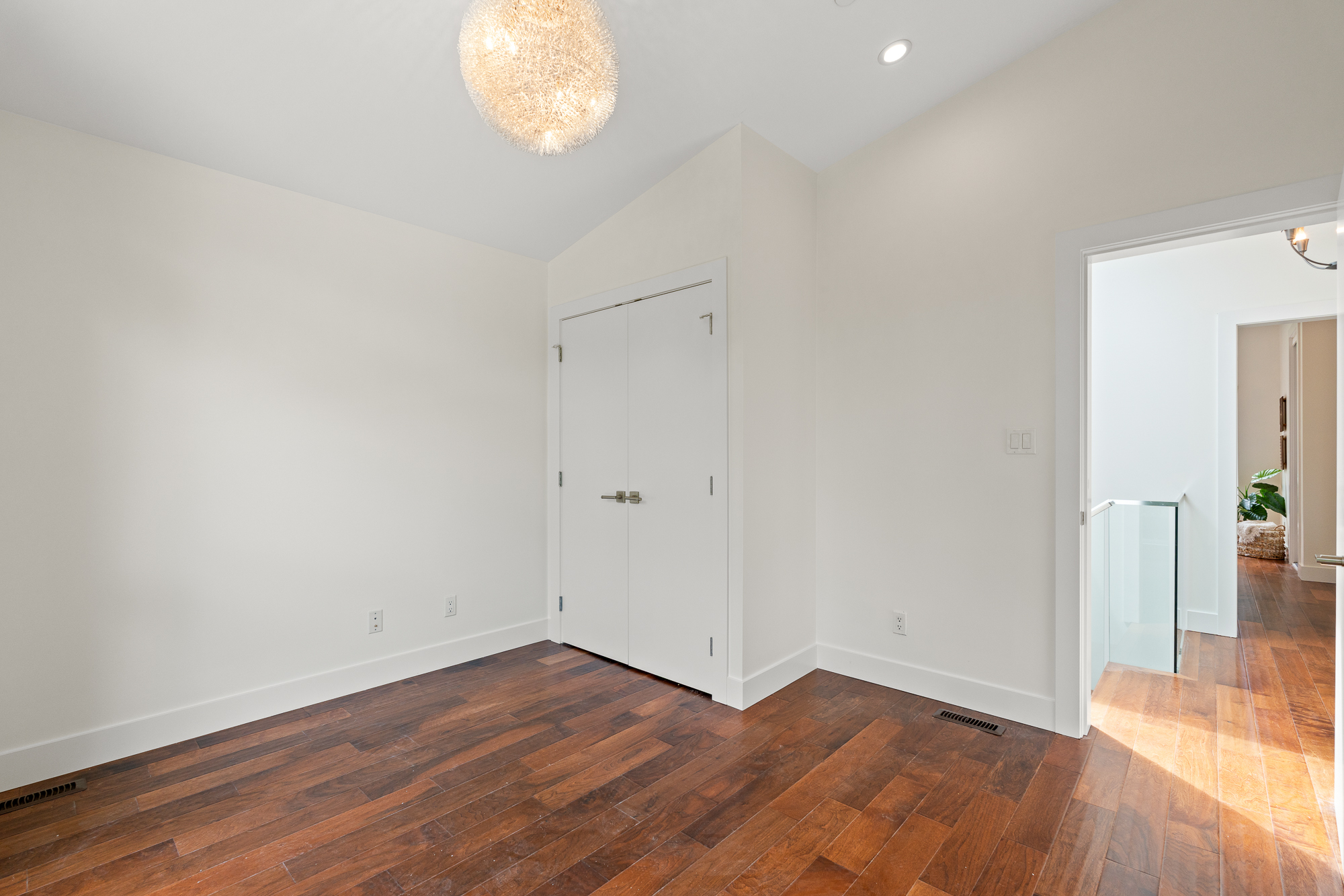 6528 Marine Drive